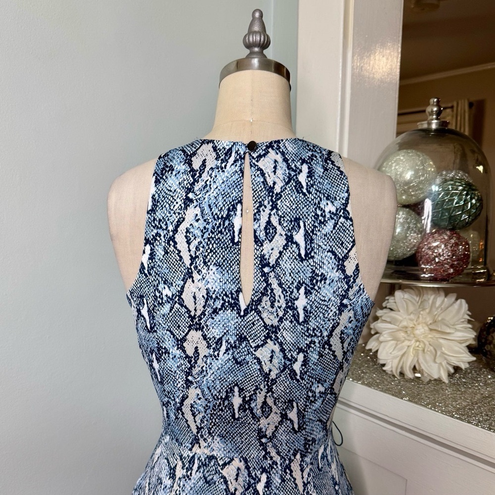 NWT Banana Republic Blue Snake-Print Fit & Flare Handkerchief Hem Dress Pockets - Picture 8 of 14